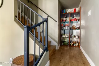 Photo #6: 6668283 Listing