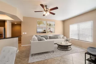 Photo #3: 6668320 Listing