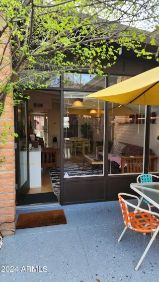 Photo #3: 6668529 Listing