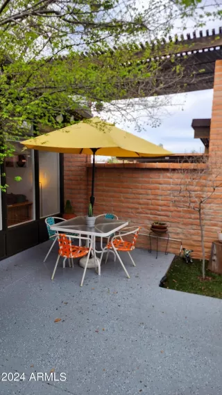 Photo #4: 6668529 Listing