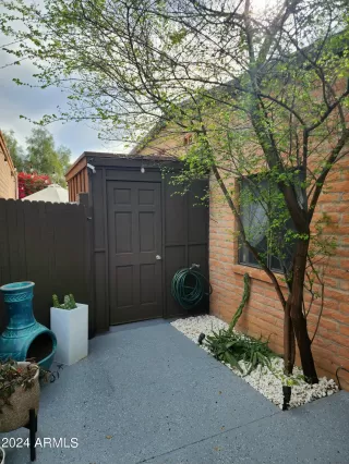 Photo #6: 6668529 Listing