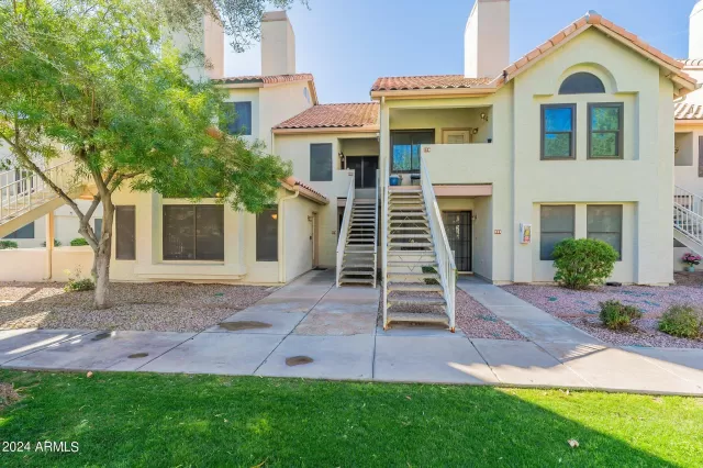 MLS: 6668612 Condo For Sale