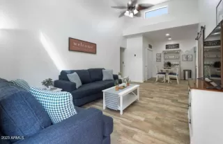 Photo #2: 6668885 Listing 