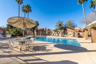 Photo #1: 6668907 Listing