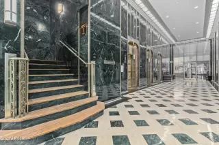 Photo #5: 6668973 Listing