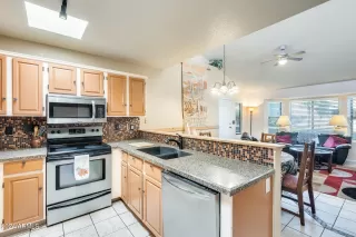 Photo #2: 6669068 Listing 