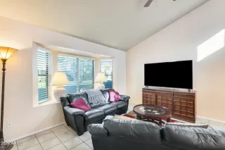 Photo #6: 6669068 Listing 