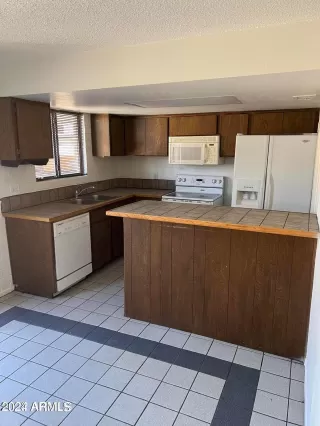 Photo #1: 6669079 Listing 