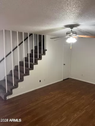 Photo #3: 6669079 Listing 