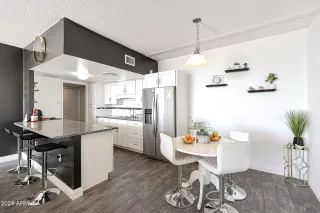 Photo #4: 6669183 Listing