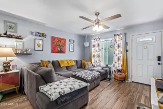 Photo #3: 6669218 Listing 