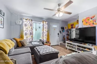 Photo #4: 6669218 Listing 