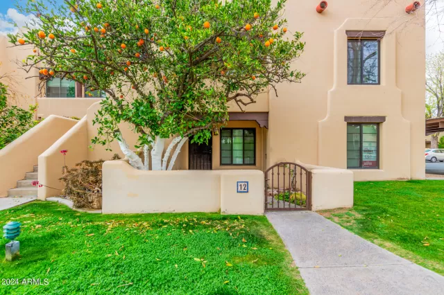 MLS: 6669312 Condo For Sale