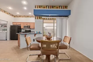 Photo #6: 6669329 Listing