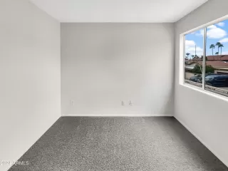 Photo #4: 6669363 Listing