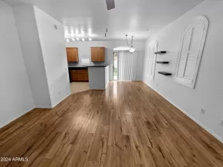 Photo #5: 6669380 Listing 