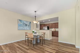 Photo #4: 6669384 Listing