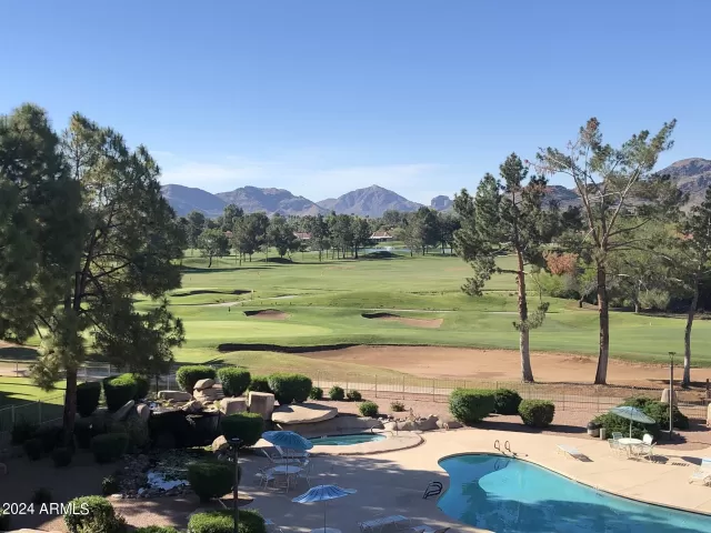 MLS: 6669458 Condo For Sale