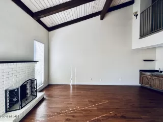 Photo #3: 6669472 Listing