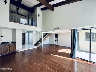 Photo #5: 6669472 Listing