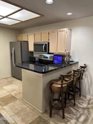 Photo #6: 6669622 Listing