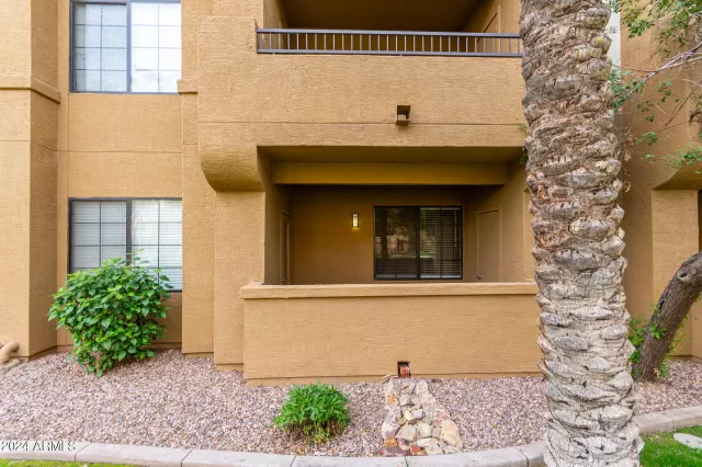 MLS: 6669660 Condo For Sale