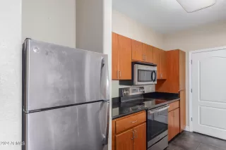 Photo #6: 6669660 Listing