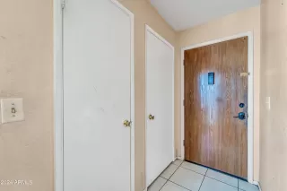 Photo #6: 6669736 Listing