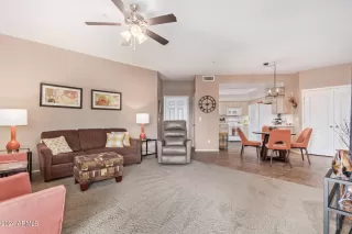 Photo #6: 6669781 Listing