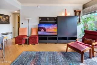 Photo #4: 6669813 Listing