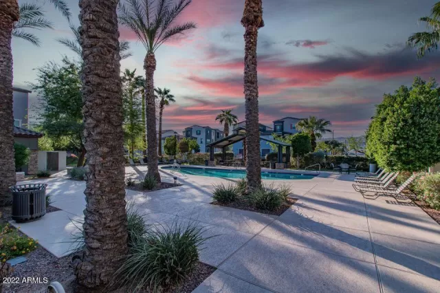 MLS: 6669938 Condo For Sale