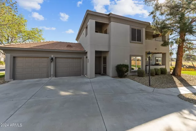 MLS: 6670552 Condo For Sale