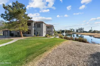 Photo #5: 6670552 Listing