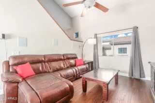 Photo #3: 6670568 Listing