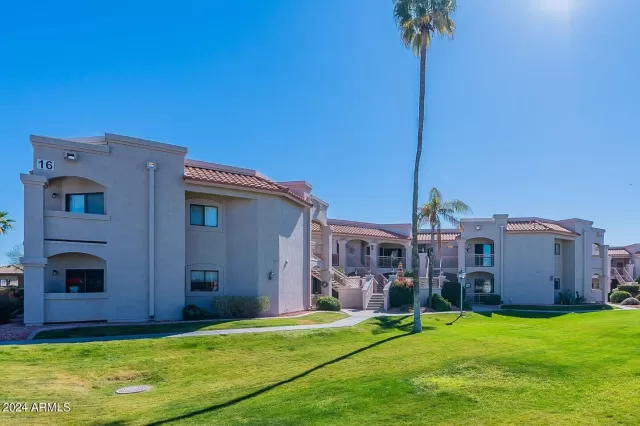 MLS: 6670600 Condo For Sale