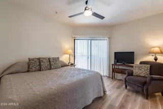 Photo #6: 6670600 Listing