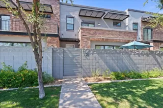 Photo #3: 6670601 Listing