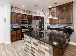 Photo #2: 6670662 Listing