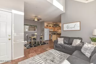 Photo #3: 6670750 Listing 