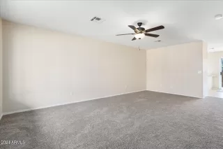 Photo #6: 6670963 Listing