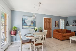 Photo #5: 6671004 Listing