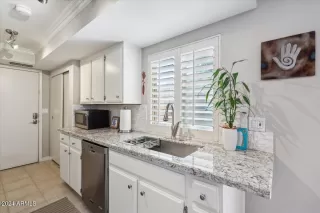 Photo #6: 6671004 Listing