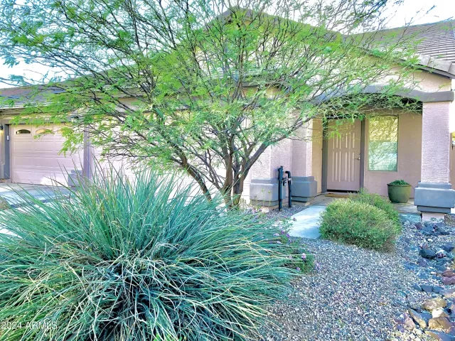 MLS: 6671014 Condo For Sale