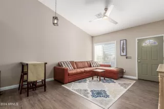 Photo #4: 6671070 Listing 