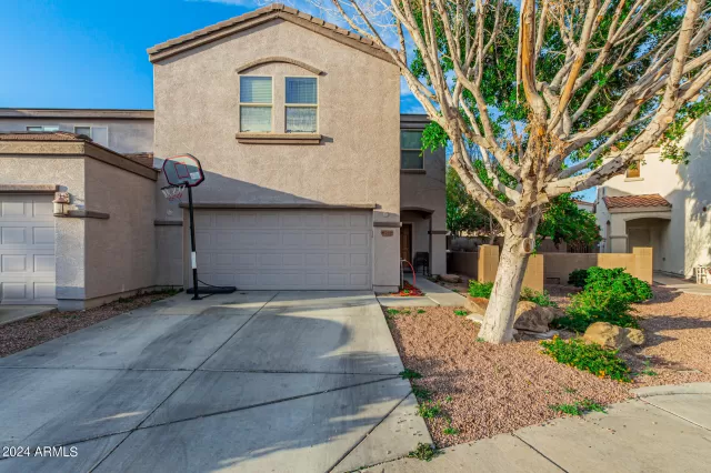 MLS: 6671075 Condo For Sale