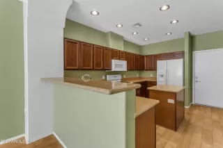 Photo #6: 6671089 Listing 