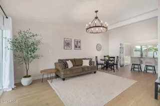 Photo #1: 6671250 Listing