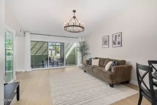 Photo #6: 6671250 Listing