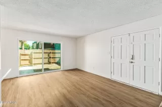 Photo #6: 6671271 Listing 