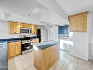 Photo #6: 6671286 Listing